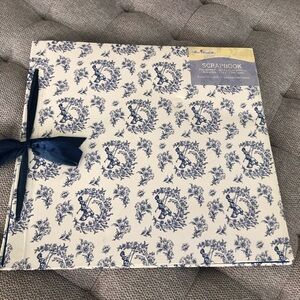 Vintage White & blue floral scrapbook post-bound holds 12x12